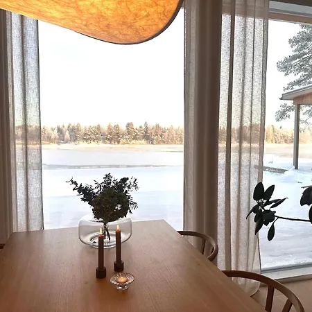 Villa Lapland Riverside Escape *